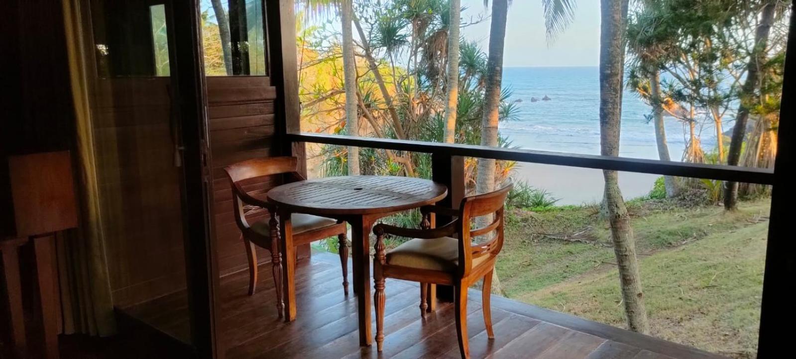Gajah Mina Beach Resort Selemadeg  Esterno foto