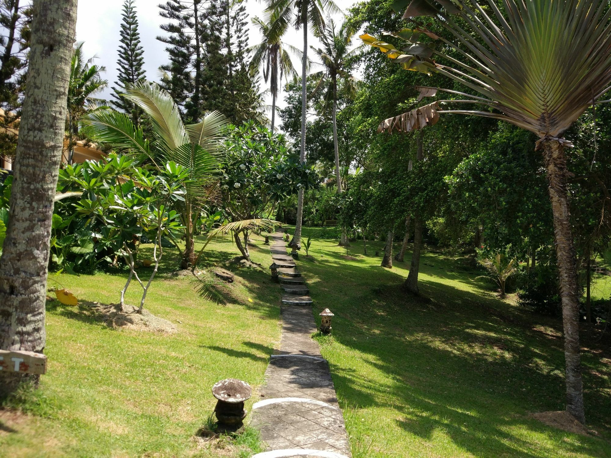 Gajah Mina Beach Resort Selemadeg  Esterno foto