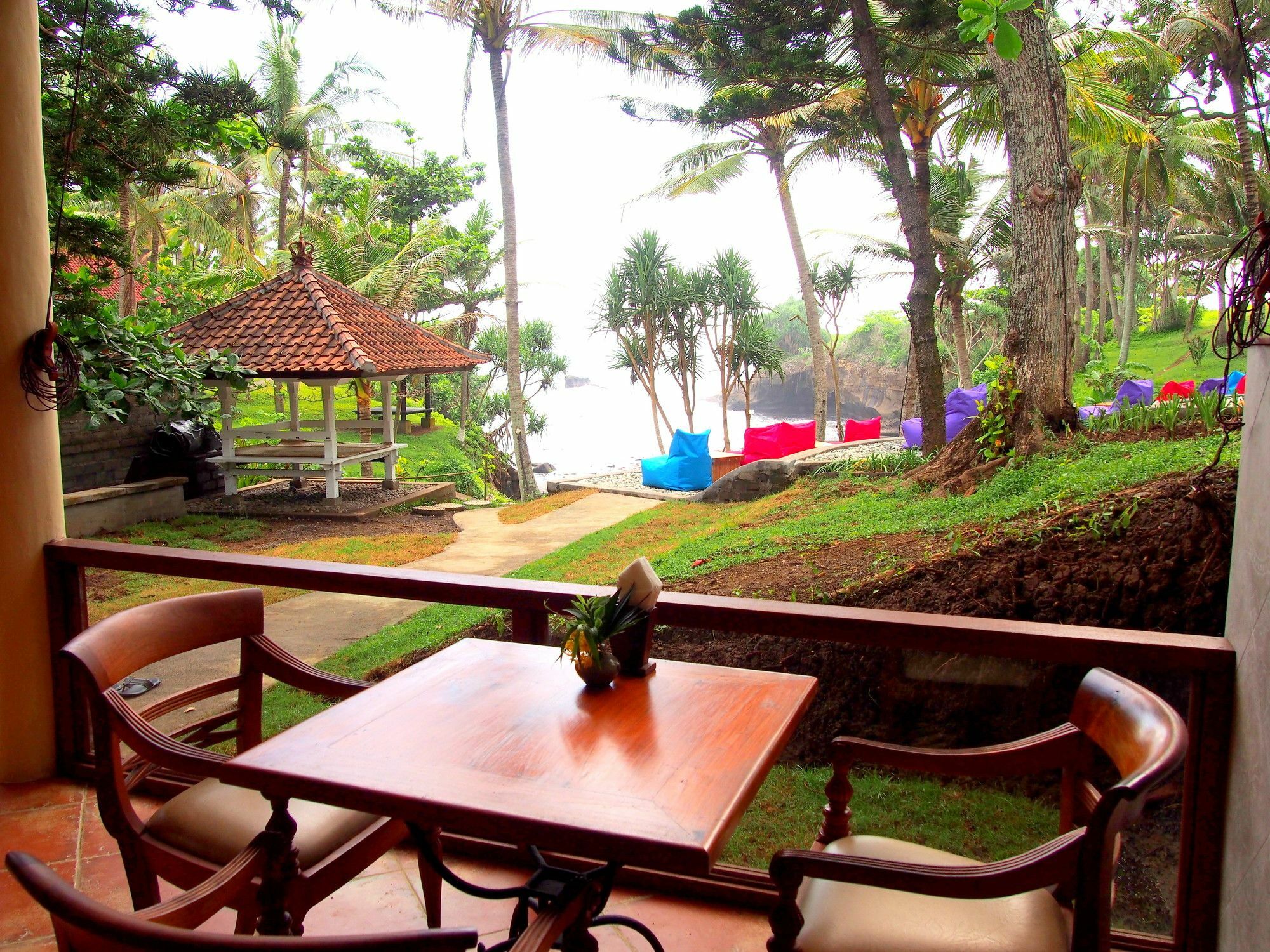 Gajah Mina Beach Resort Selemadeg  Esterno foto